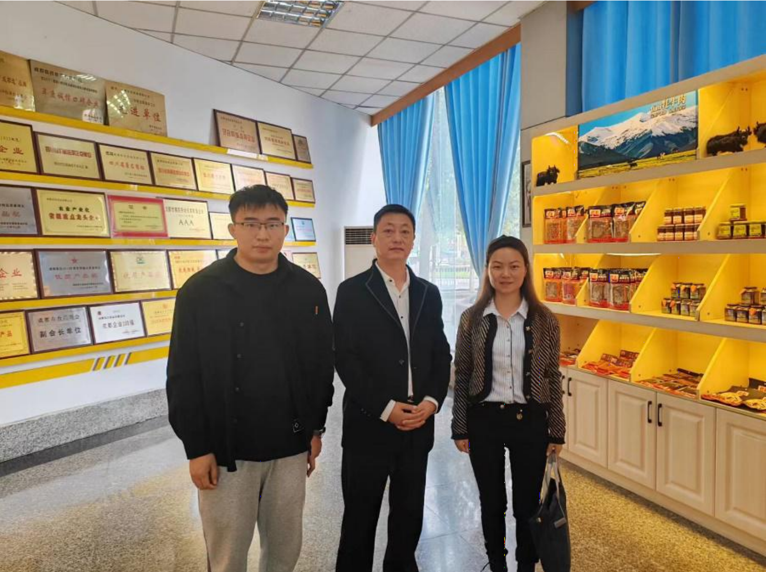 1750644237868252.png 截屏2025-06-23 03.59.09.png